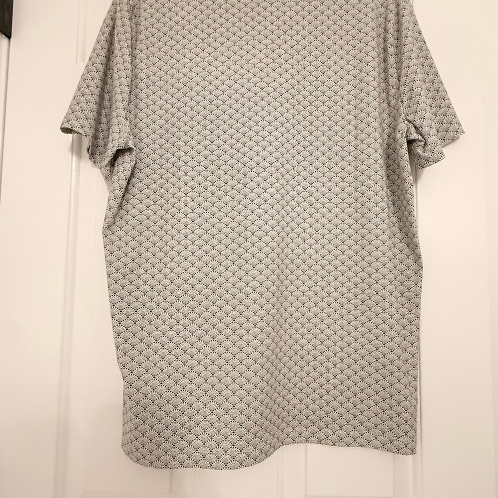 Men's Express Gray Patterned Short Sleeve Tee Large NWT - Picture 6 of 9
